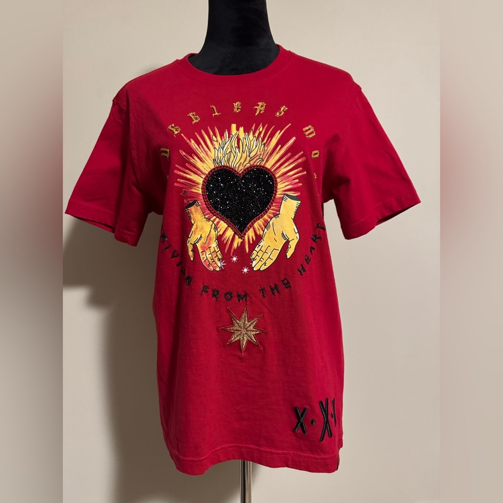 EUC Smugglers Moon Red and Yellow Giving From The Heart Graphic Tee size small